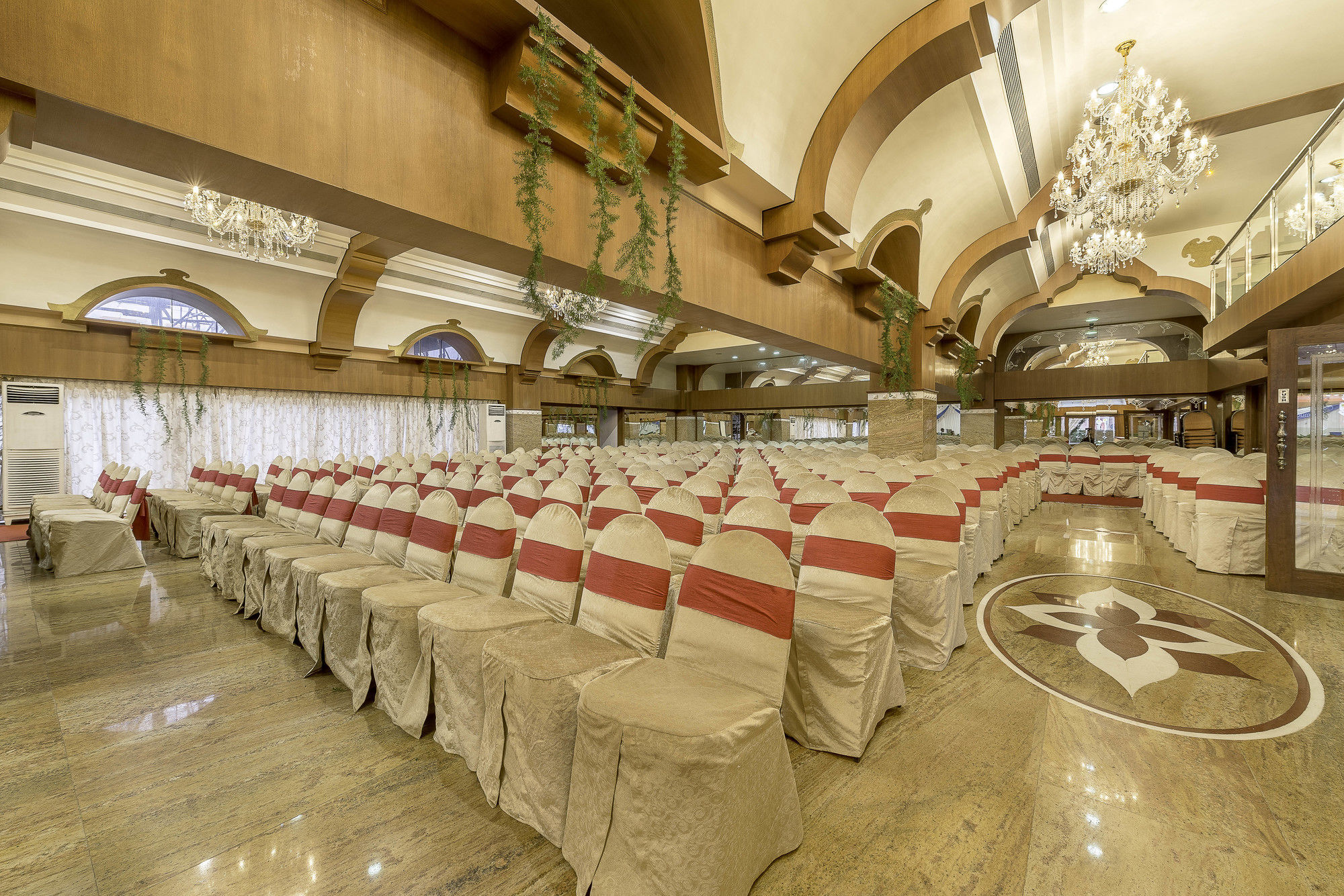Hotel Treebo Crystal Castle à Bangalore Extérieur photo